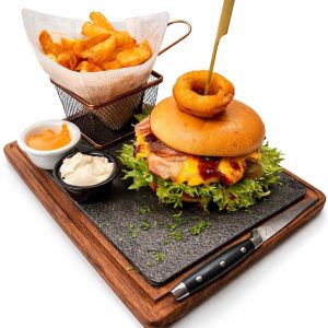 Black Angus Burgers Puuhiiligrillistä